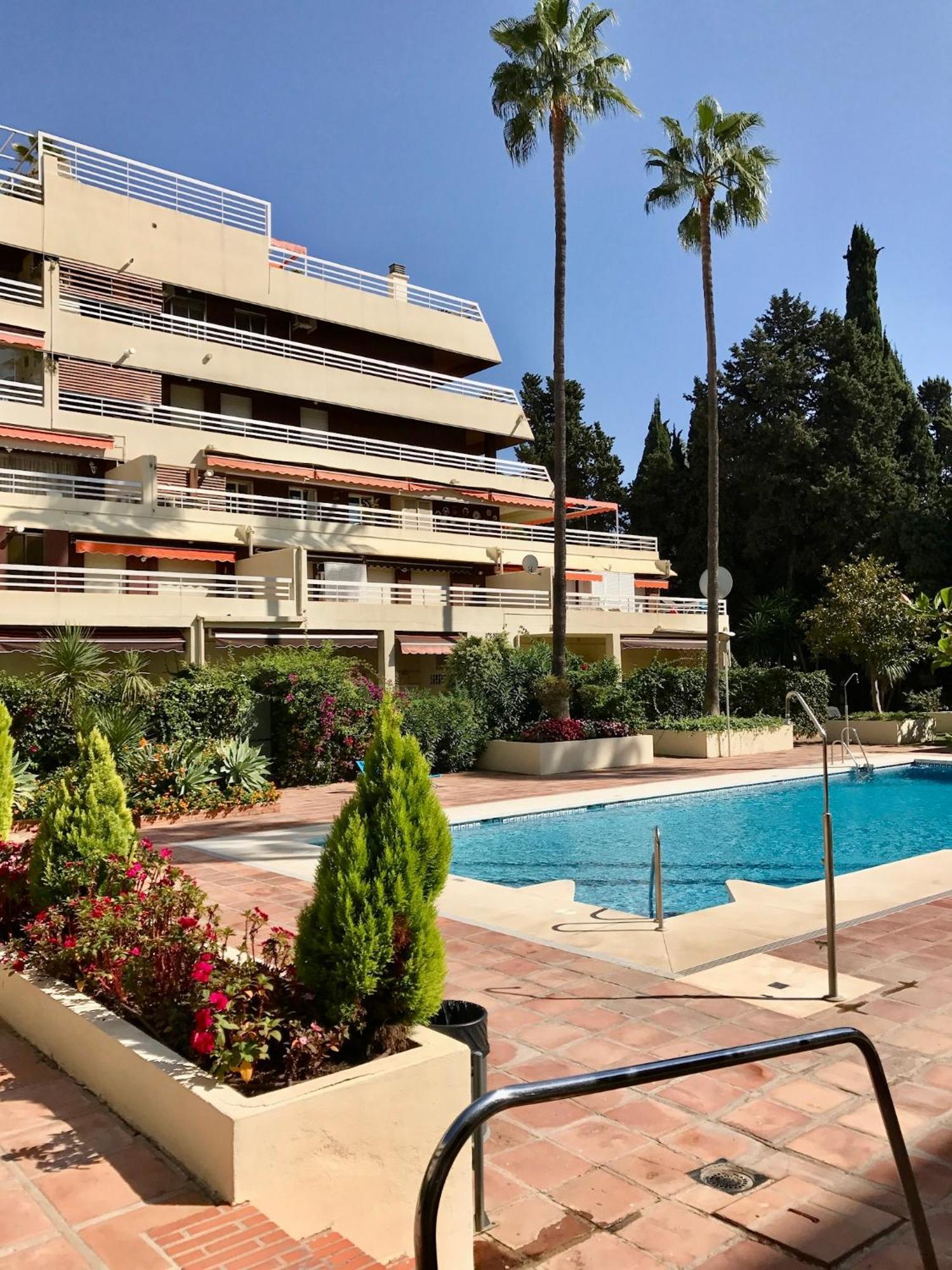 Apartamento Al Parque Marbella, Cerca De Mar Y Centro De Marbella Ngoại thất bức ảnh