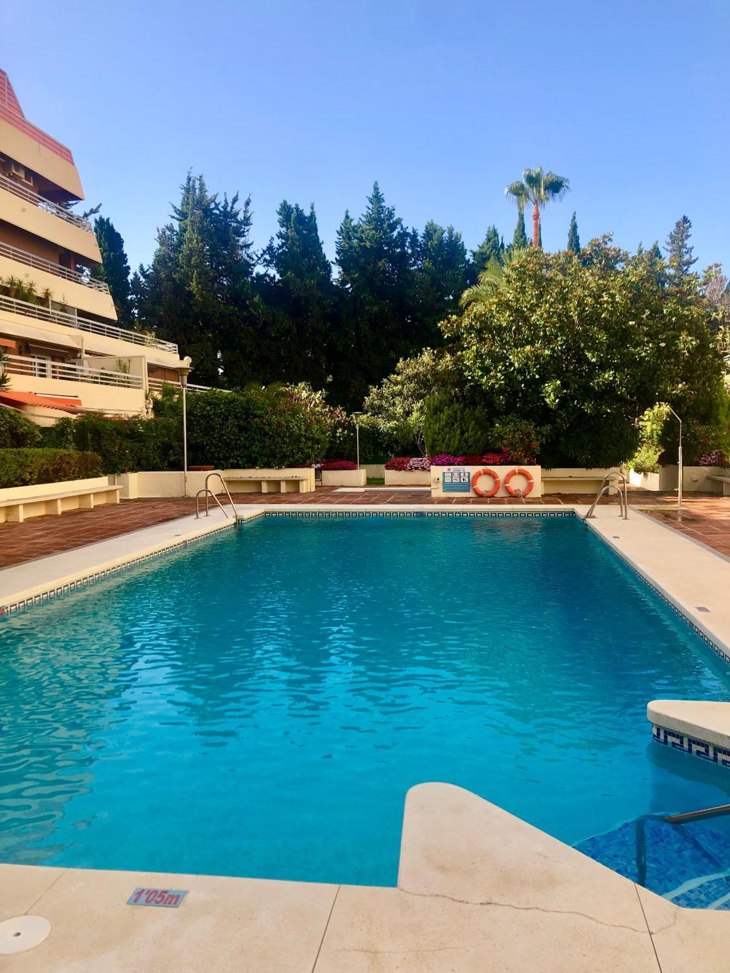 Apartamento Al Parque Marbella, Cerca De Mar Y Centro De Marbella Ngoại thất bức ảnh